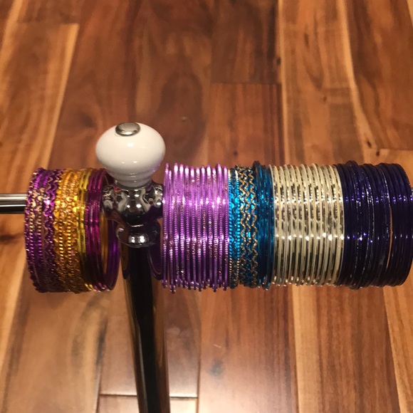 Little Girl Size Bundle of Indian Bangles (Fit Approximately Age 5-7) - Picture 4 of 7